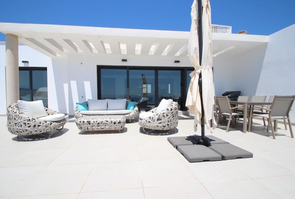 Luxurious Penthouse With Huge Panoramic Terrace Leilighet San Roque  Eksteriør bilde